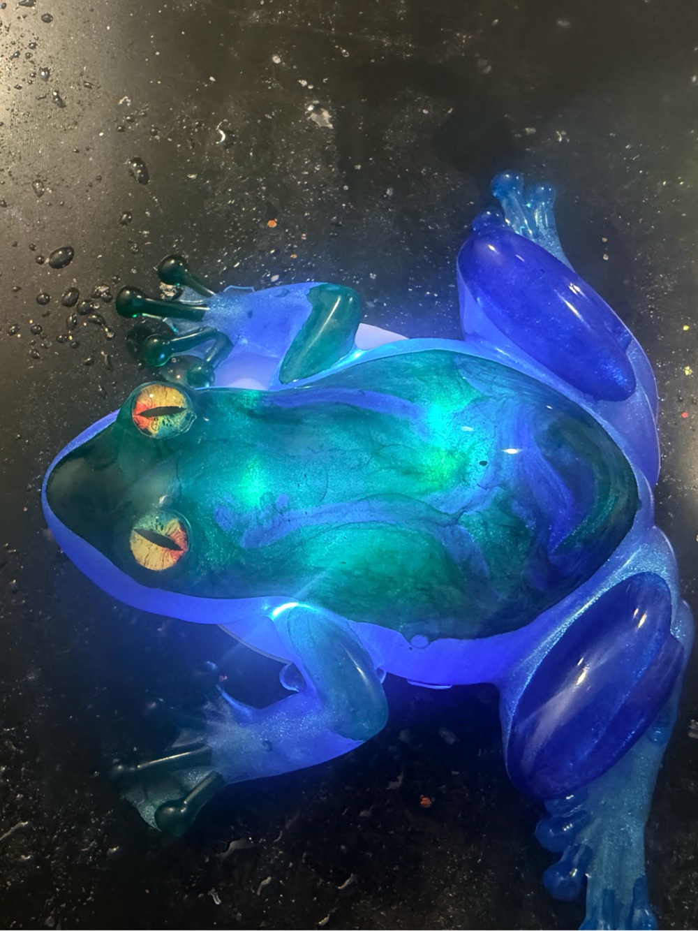 Blue & Green Decorative Tree Frog for desk accent or shelf.